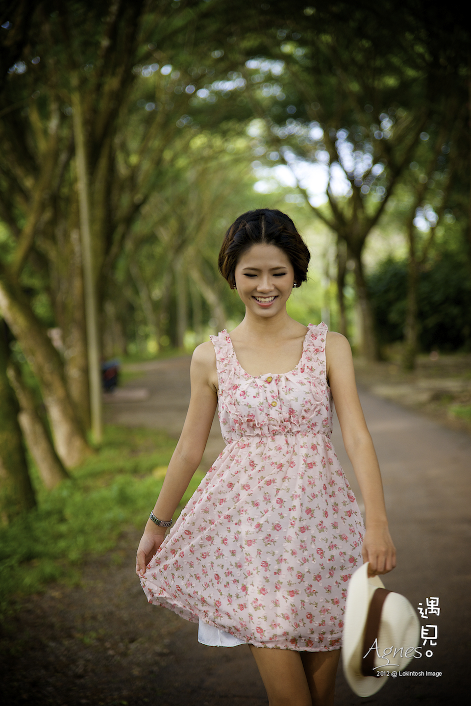 http://www.lokkerkhwang.com/agnes/25.jpg